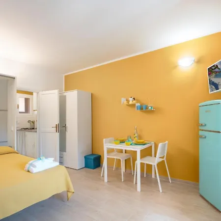 Le Tre Api Apartment Porto Azzurro